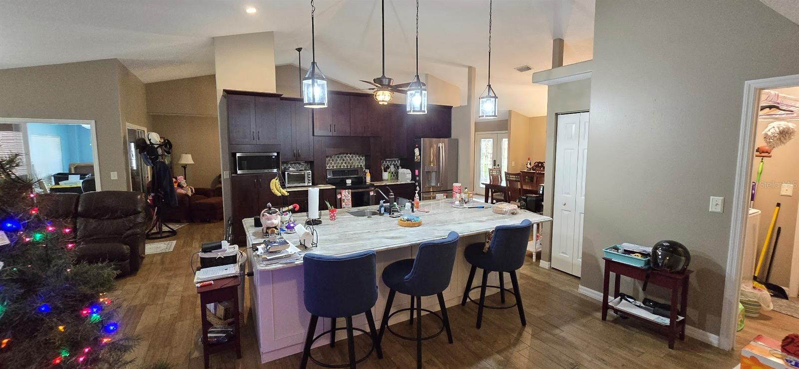 336 LAKECREST DR, TAVARES, FL, 32778