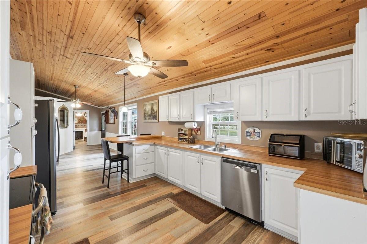 4205 N COMBEE RD, LAKELAND, FL, 33805