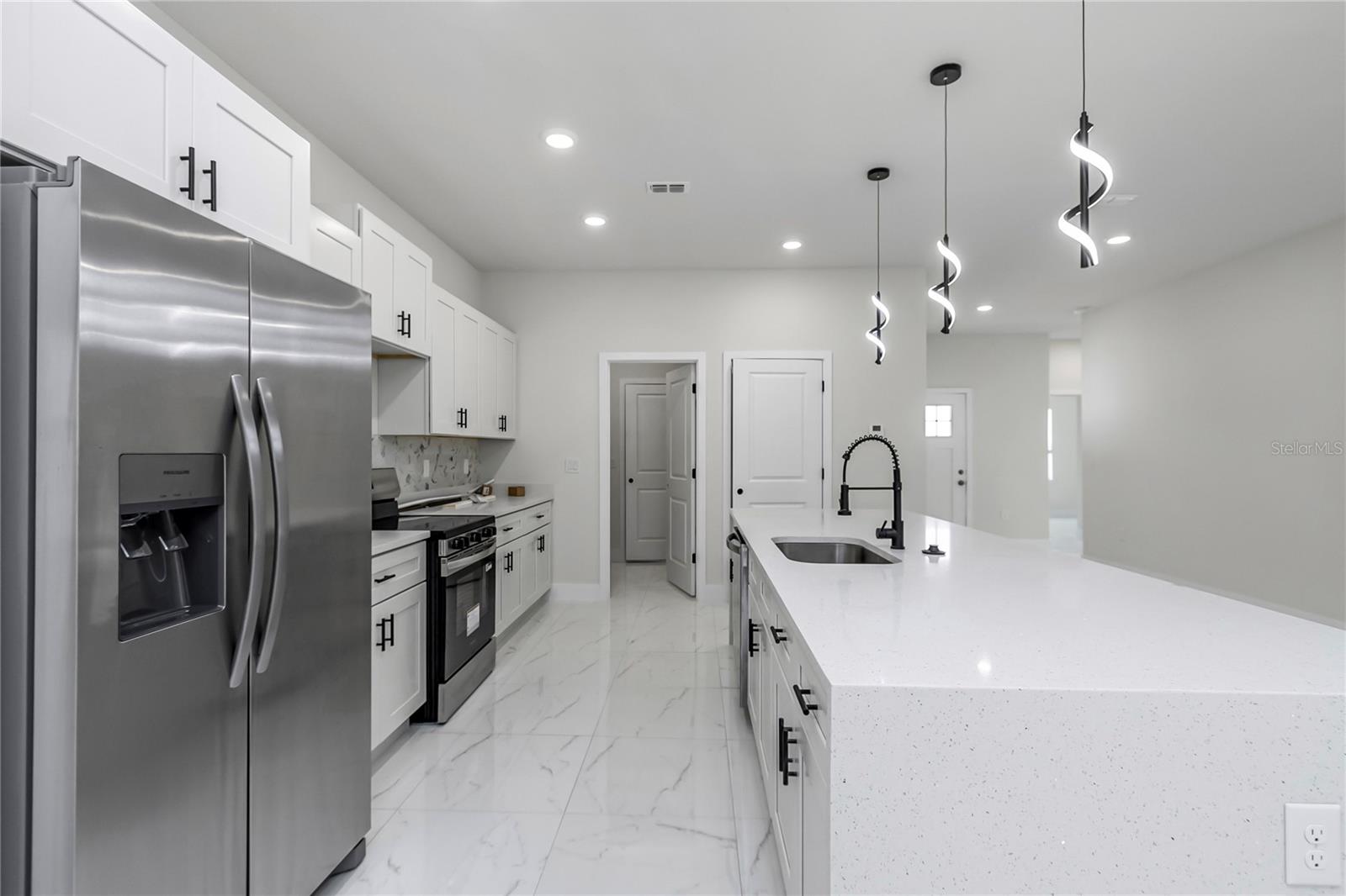 628 MARION OAKS LN, OCALA, FL, 34473