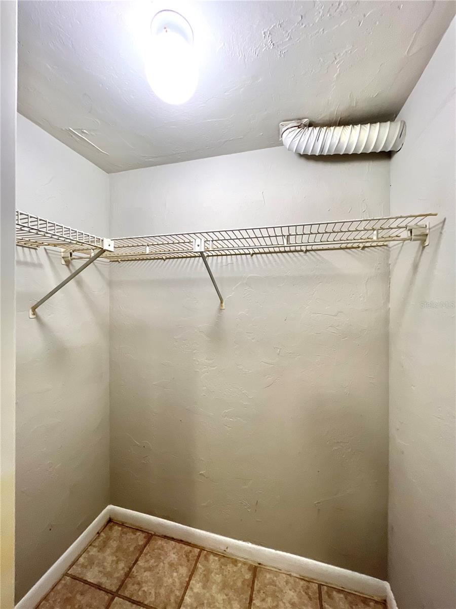 81 SE 16TH AVE #D101, GAINESVILLE, FL, 32601
