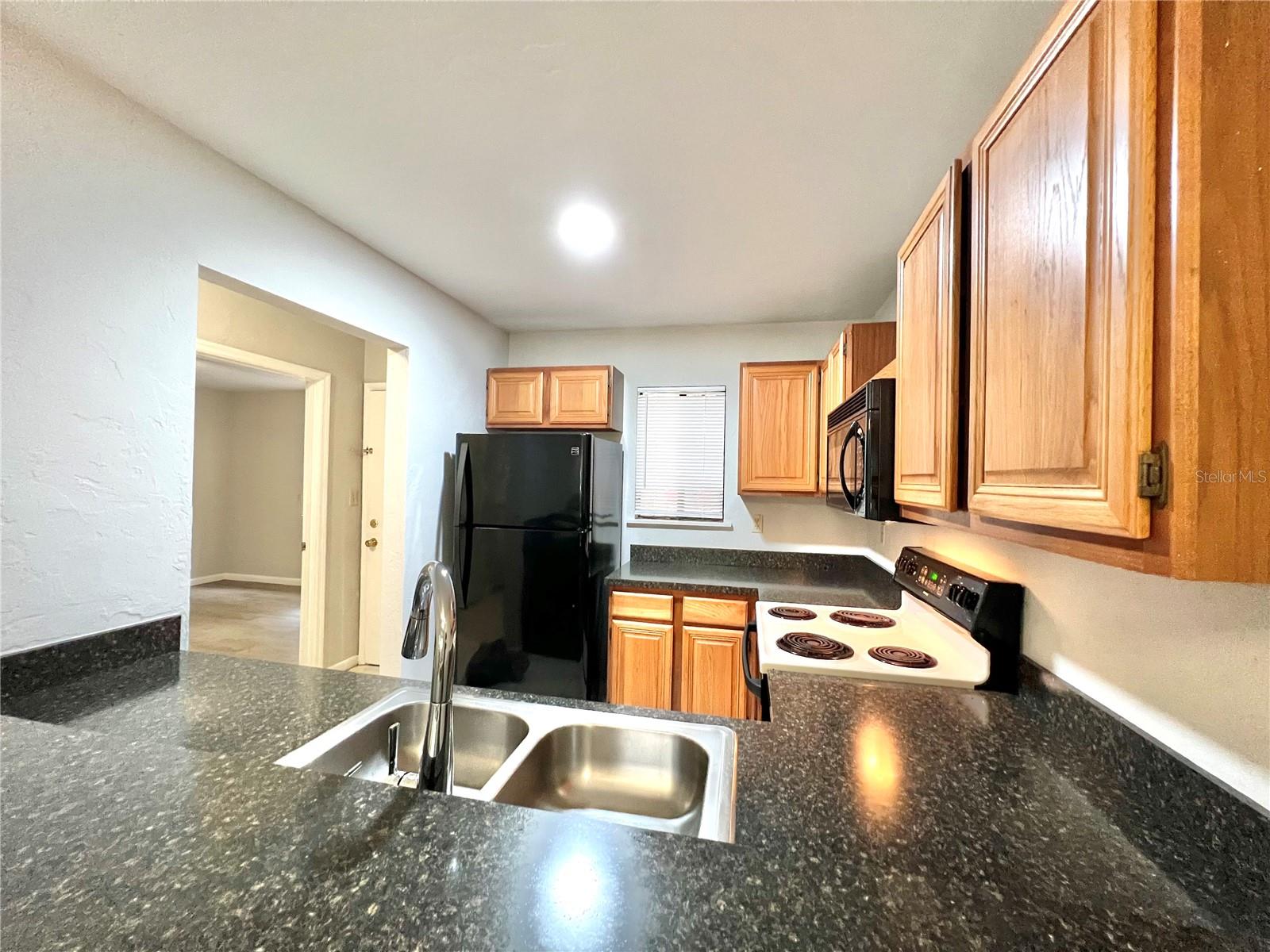 81 SE 16TH AVE #D101, GAINESVILLE, FL, 32601
