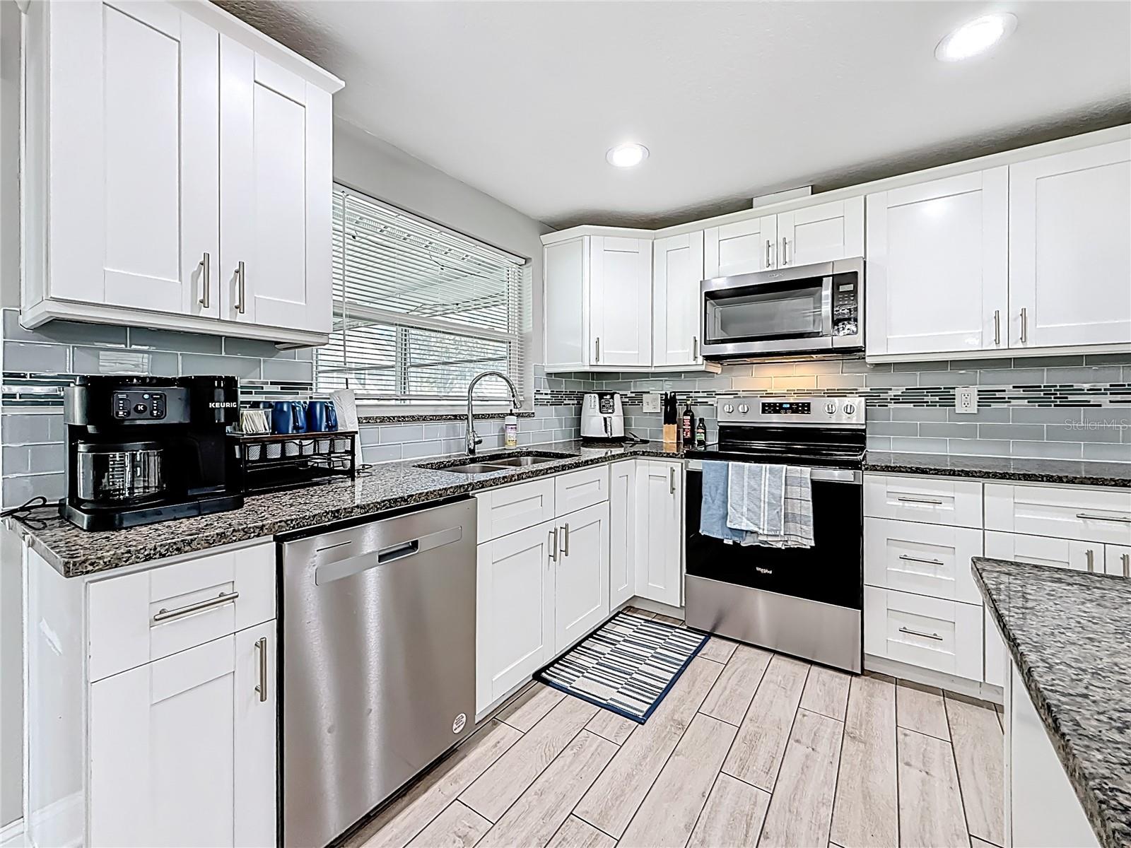 Updated Kitchen and granite countertops