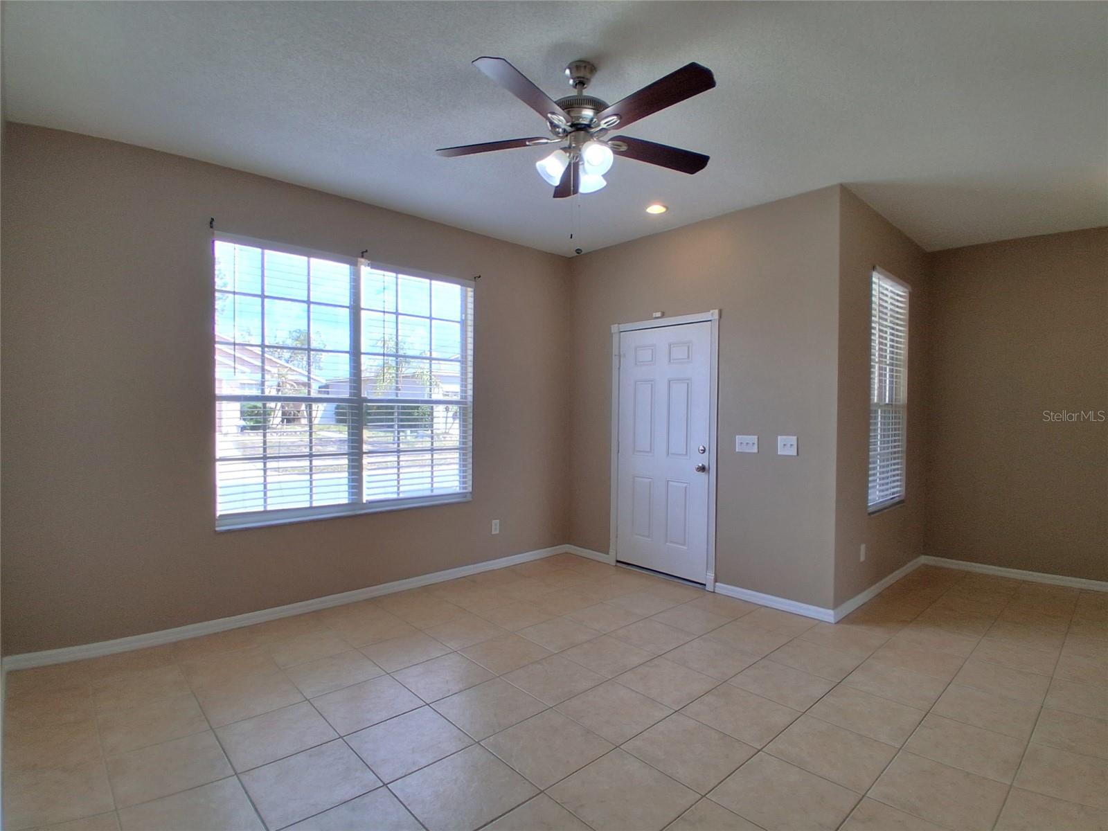325 PIANO LN, DAVENPORT, FL, 33896