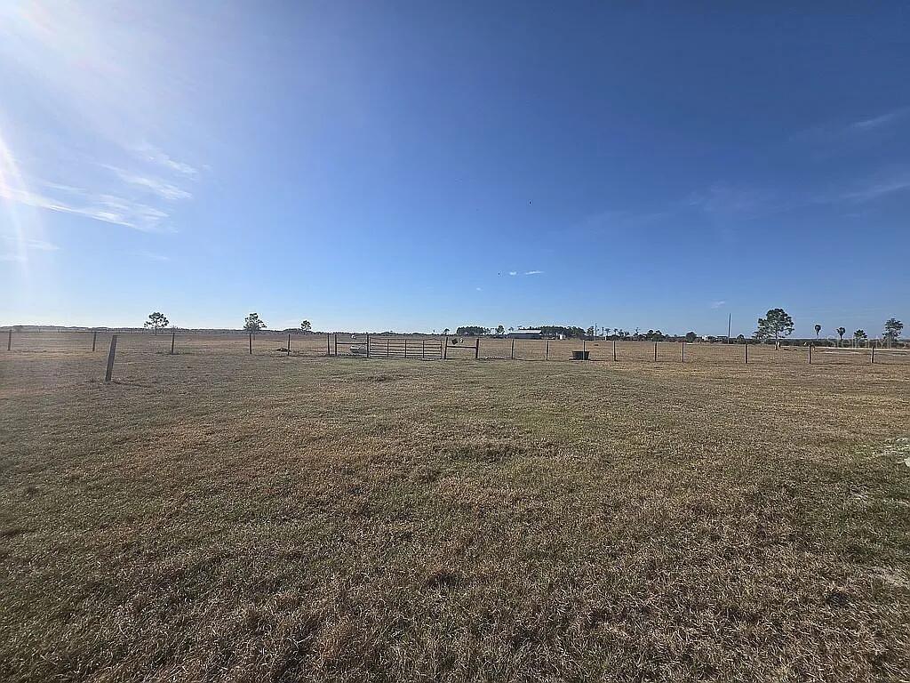 707 CHIHUAHUA RD, SEBRING, FL, 33870