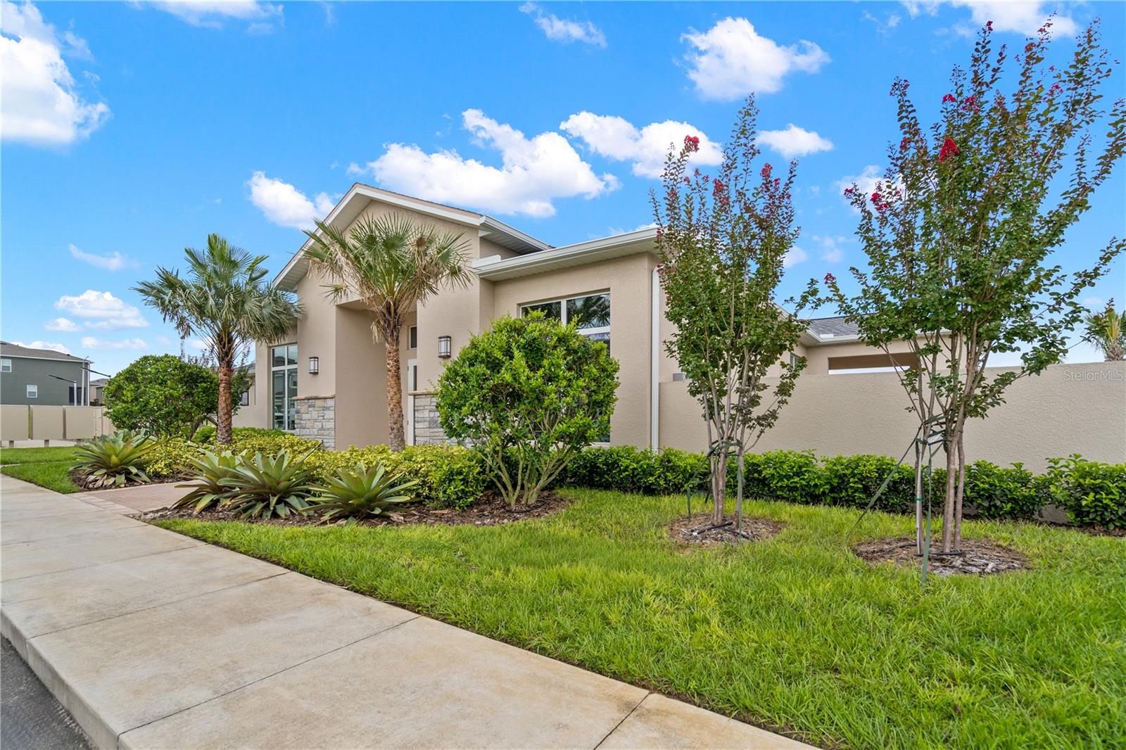 2420 BEVEL LN, DAVENPORT, FL, 33837