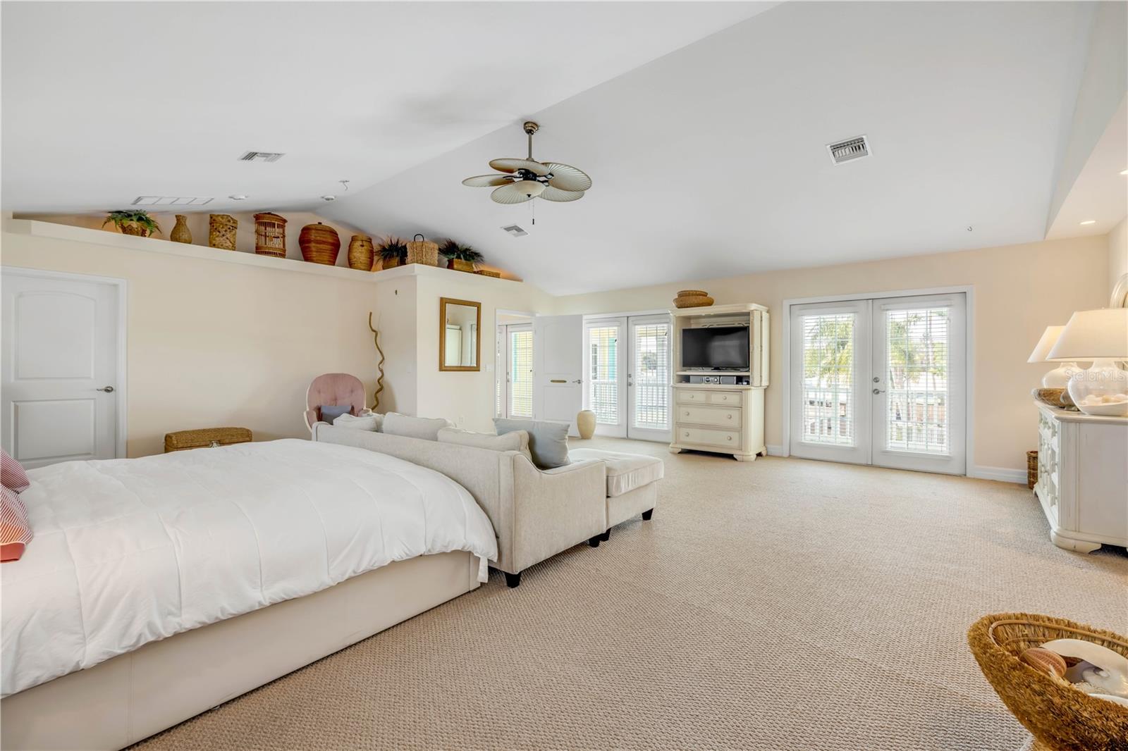 708 OCEAN AVE, NEW SMYRNA BEACH, FL, 32169