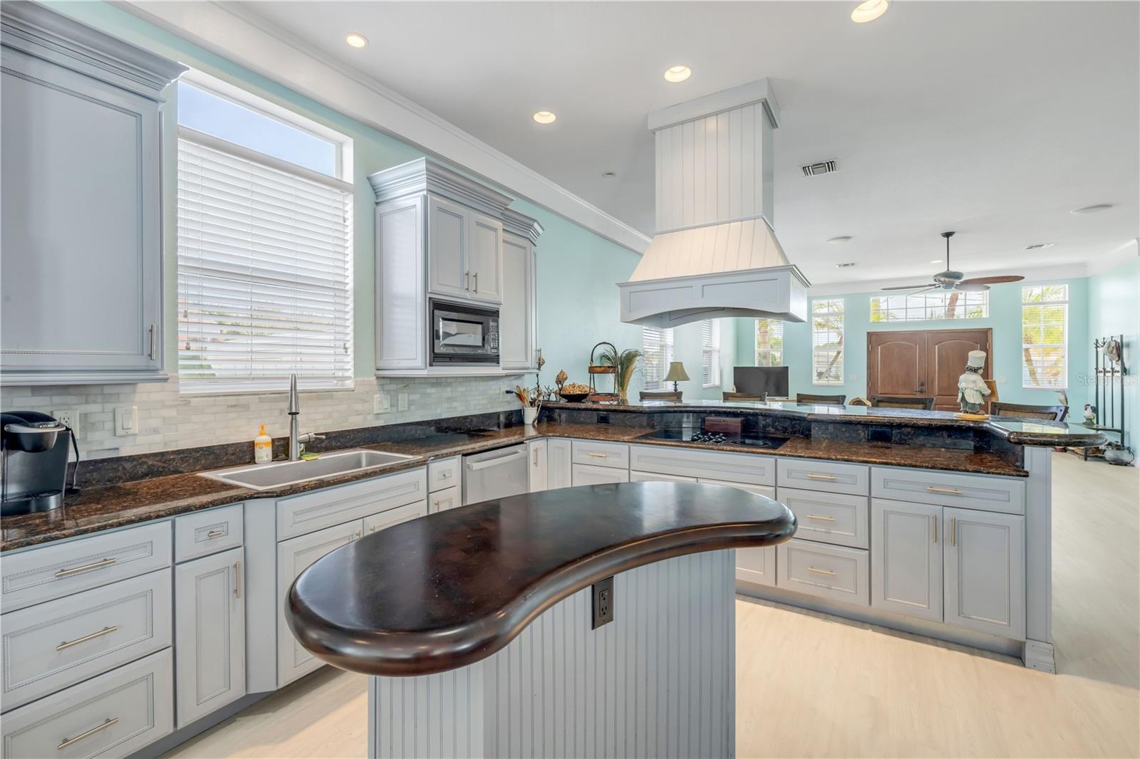 708 OCEAN AVE, NEW SMYRNA BEACH, FL, 32169
