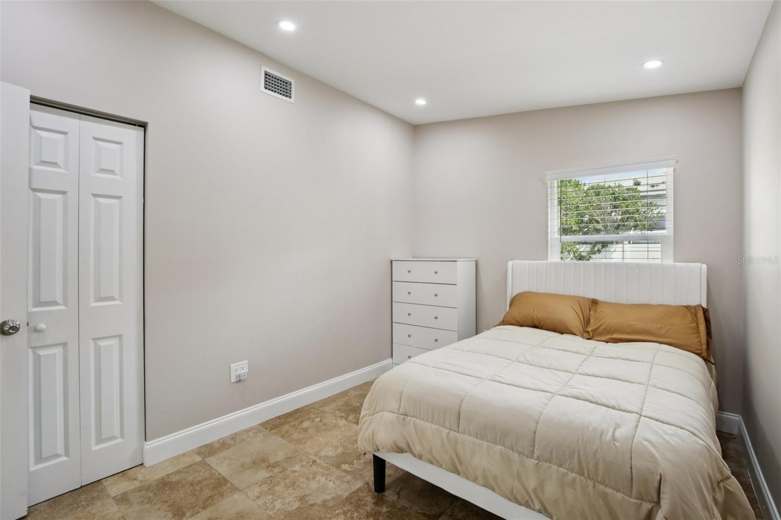 3925 PRADO DR, SARASOTA, FL, 34235