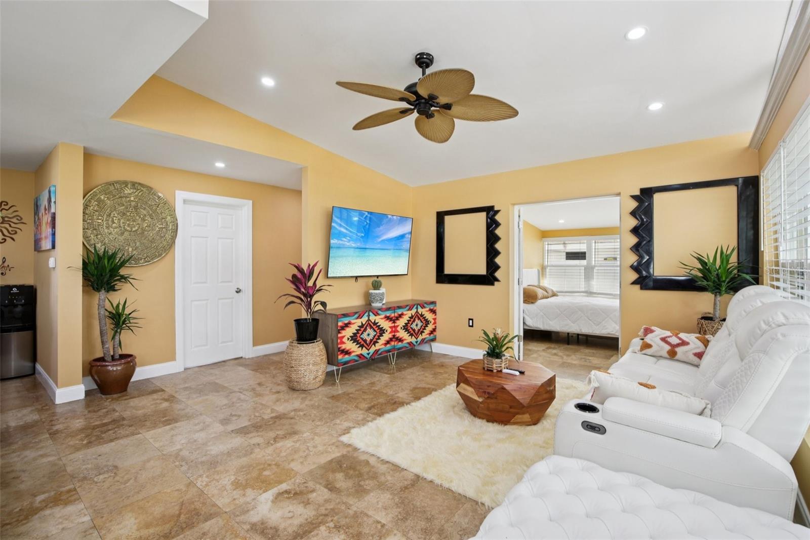 3925 PRADO DR, SARASOTA, FL, 34235