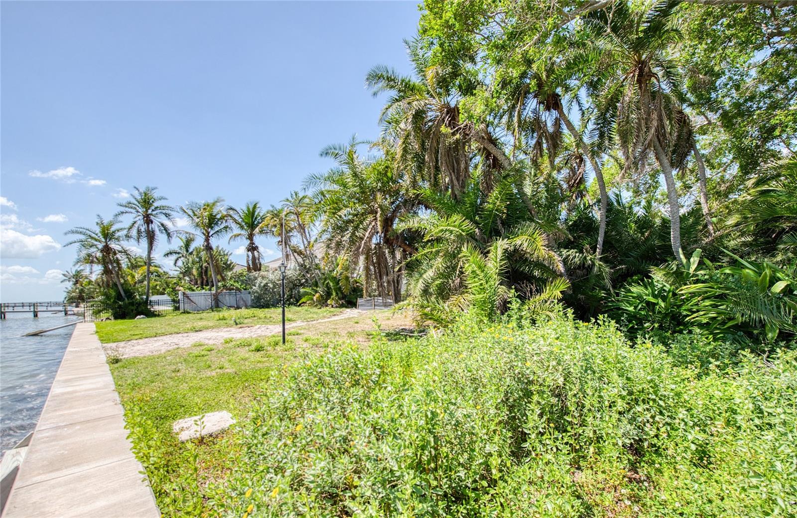 5926 BAHAMA SHORES DR S, ST PETERSBURG, FL, 33705