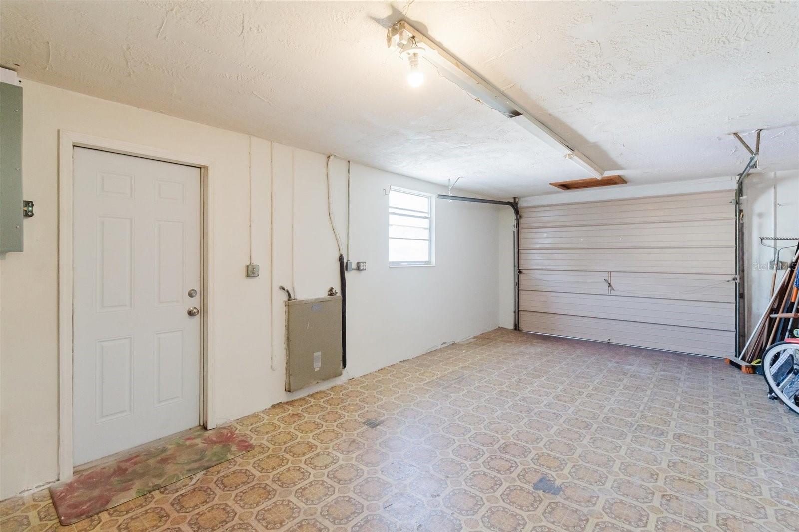 3338 HOOVER DR, HOLIDAY, FL, 34691