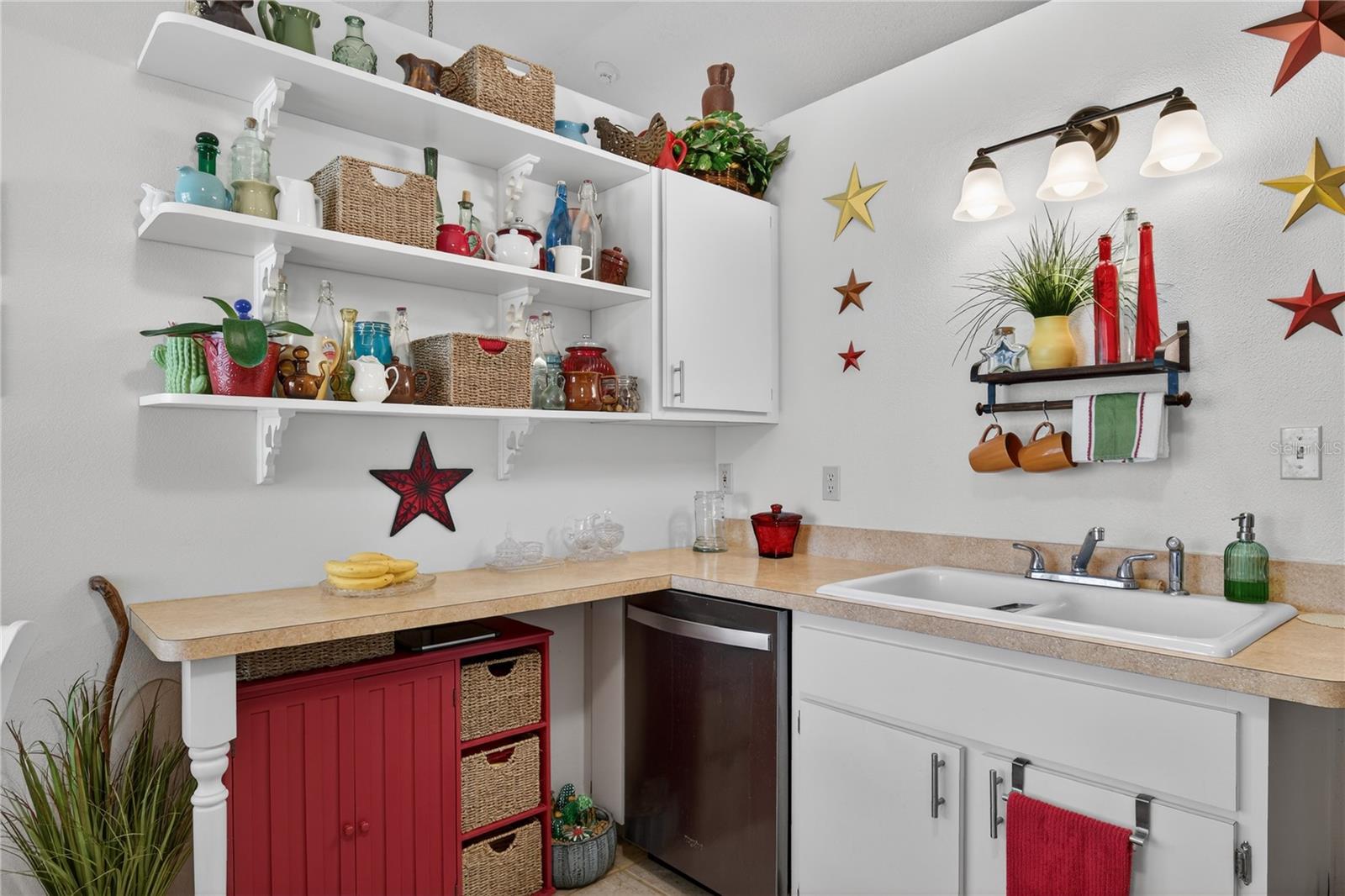 23440 OAK LN, SORRENTO, FL, 32776