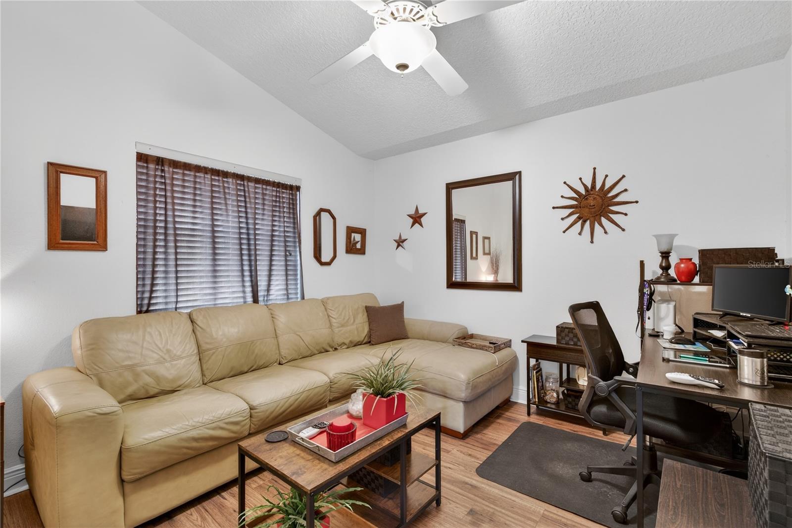 23440 OAK LN, SORRENTO, FL, 32776