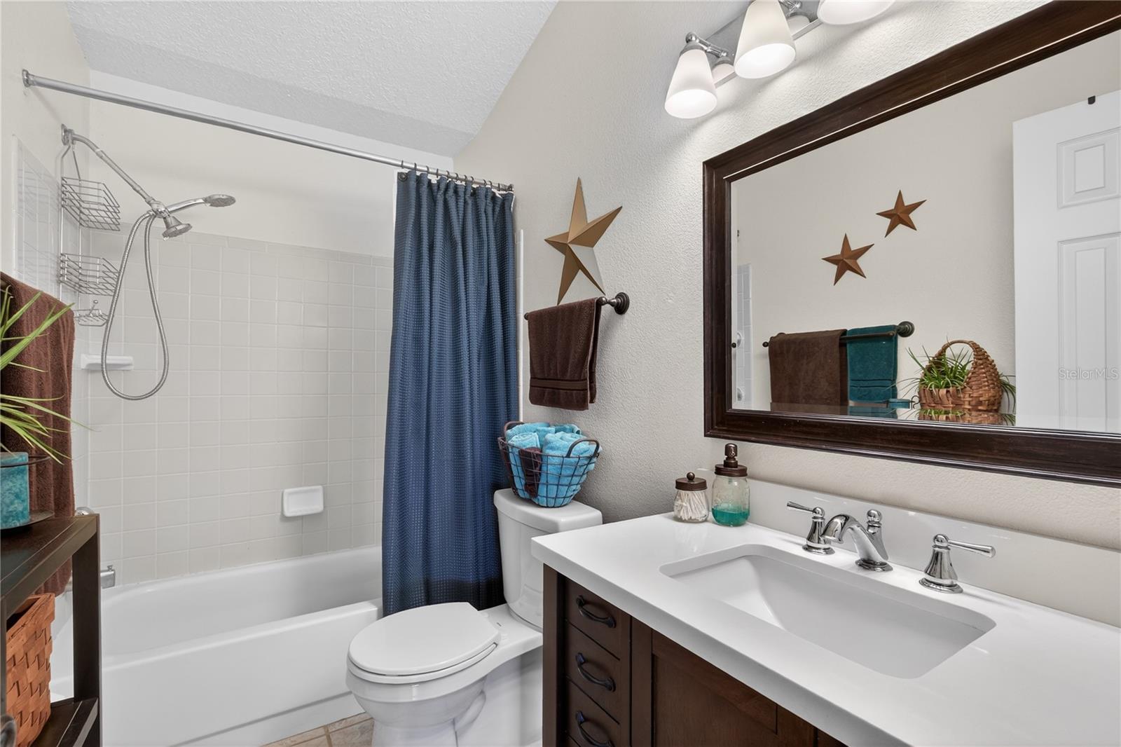 23440 OAK LN, SORRENTO, FL, 32776