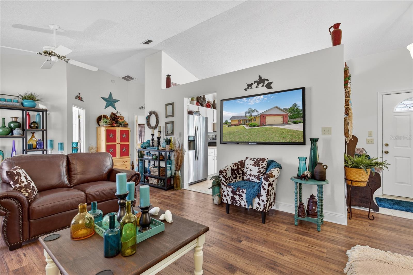 23440 OAK LN, SORRENTO, FL, 32776