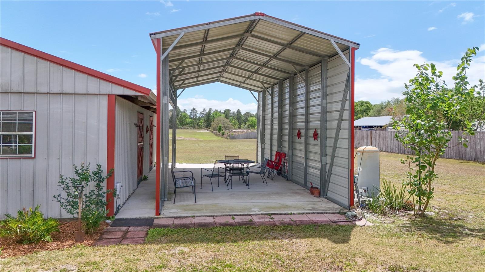 23440 OAK LN, SORRENTO, FL, 32776