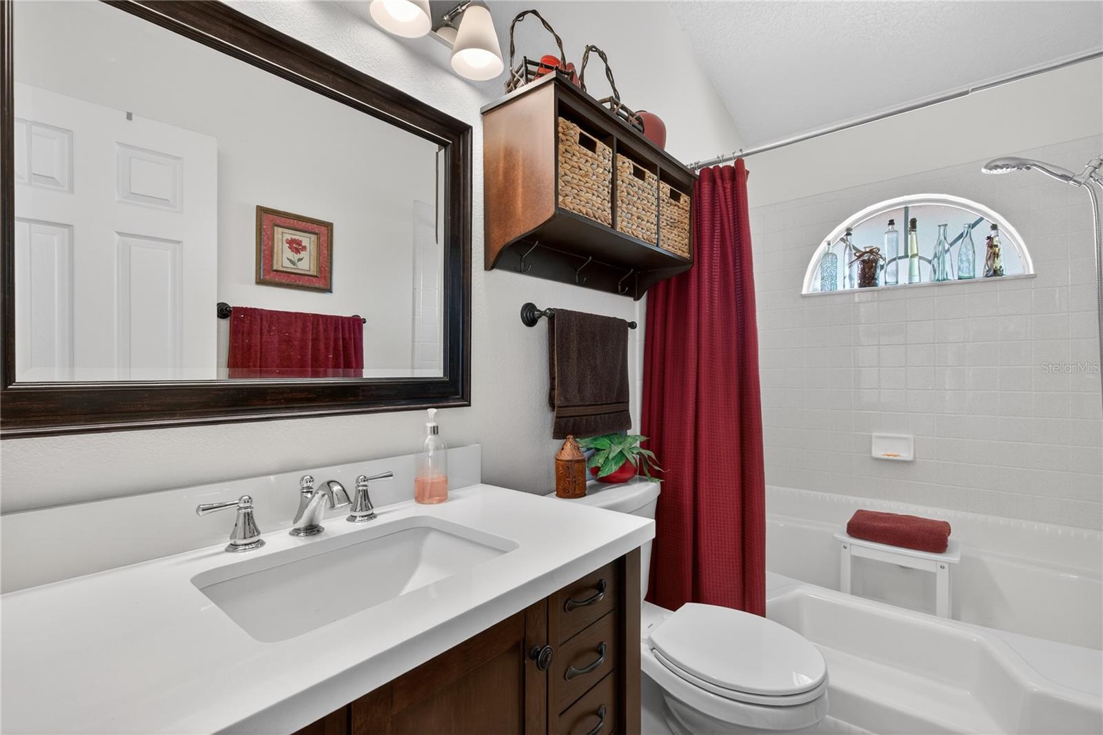 23440 OAK LN, SORRENTO, FL, 32776
