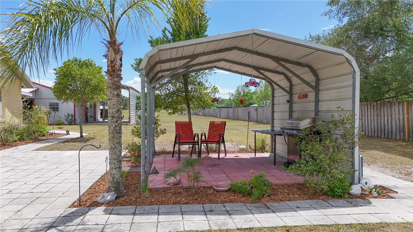 23440 OAK LN, SORRENTO, FL, 32776
