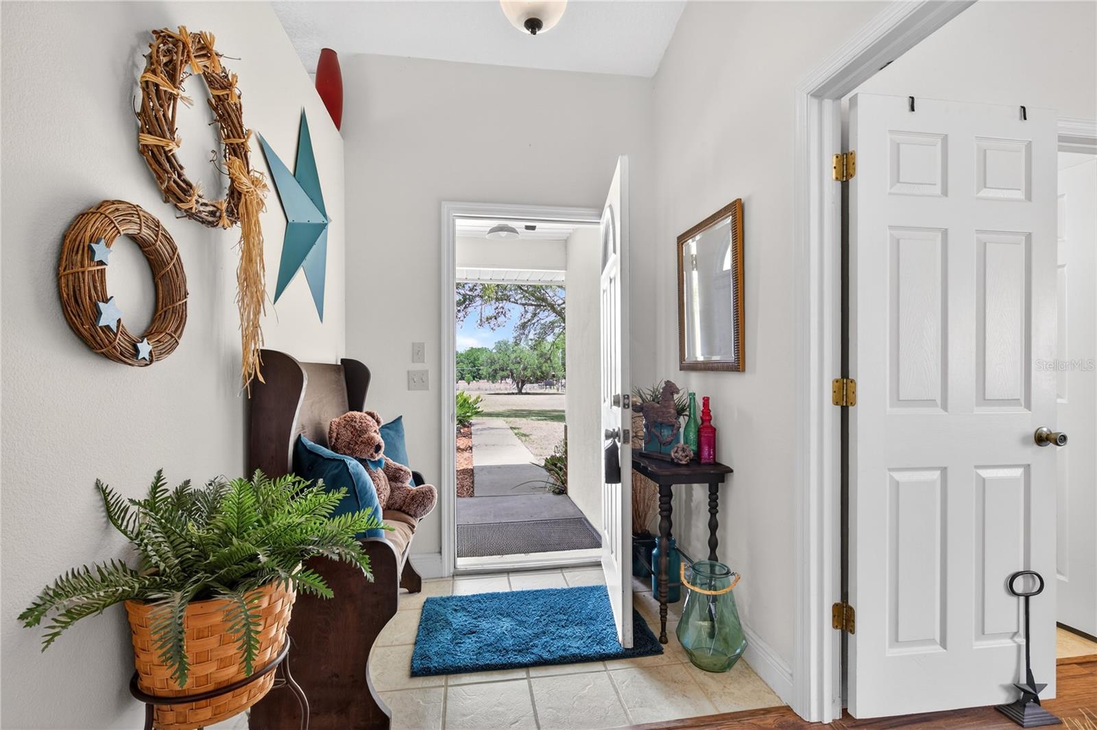 23440 OAK LN, SORRENTO, FL, 32776
