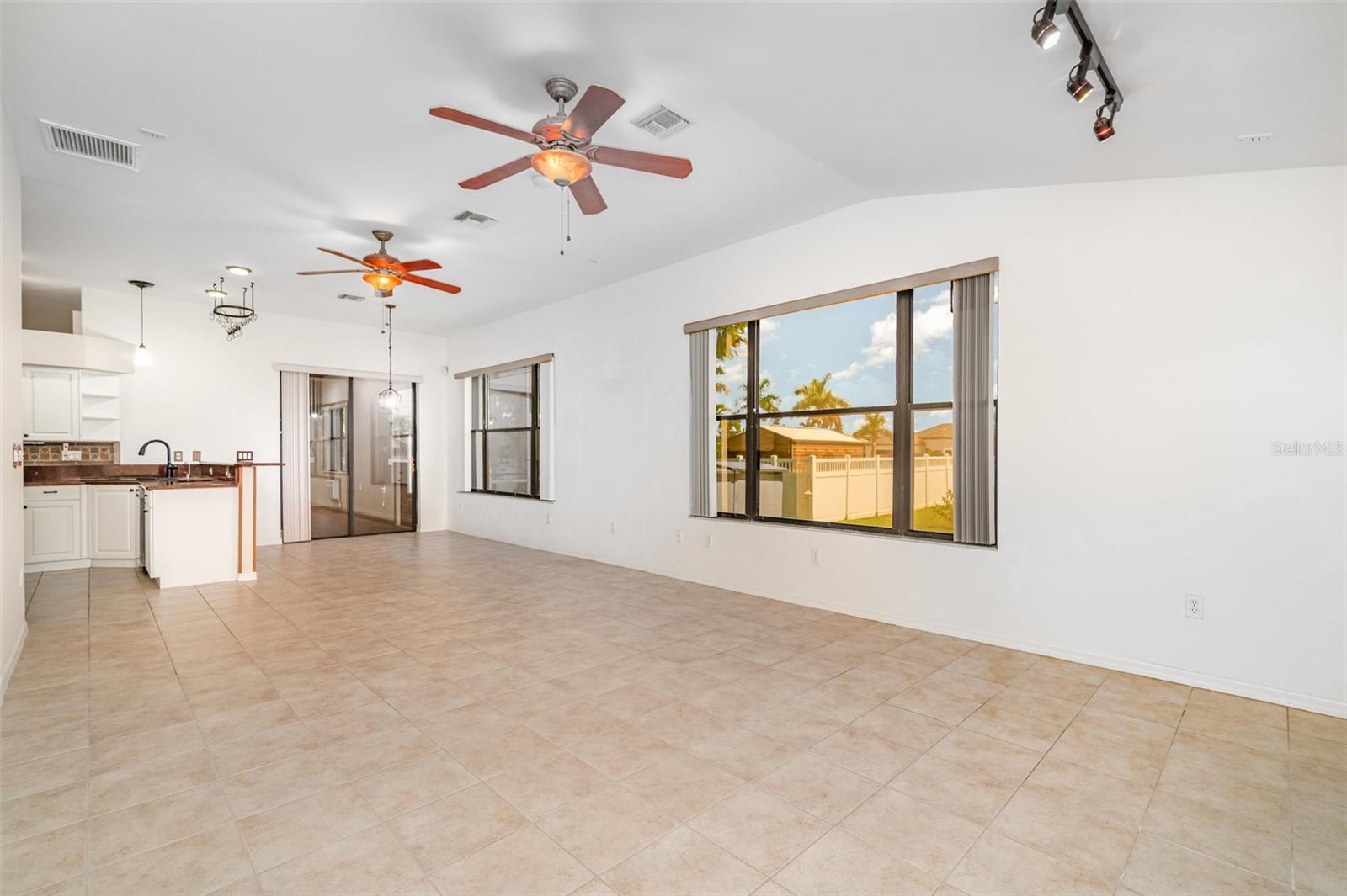 2725 SW 28TH PL, CAPE CORAL, FL, 33914