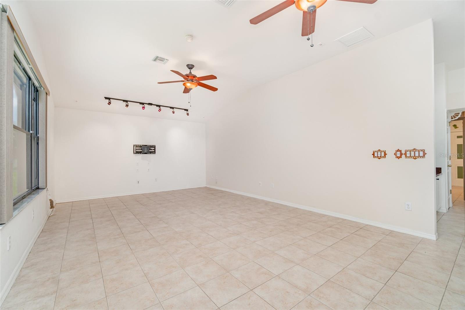 2725 SW 28TH PL, CAPE CORAL, FL, 33914