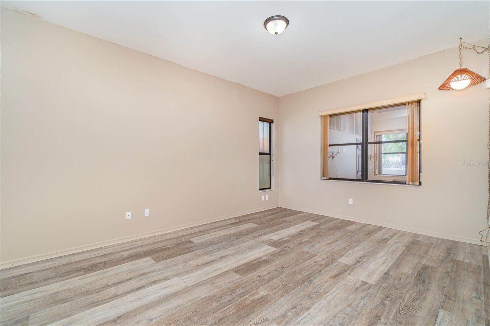 2725 SW 28TH PL, CAPE CORAL, FL, 33914