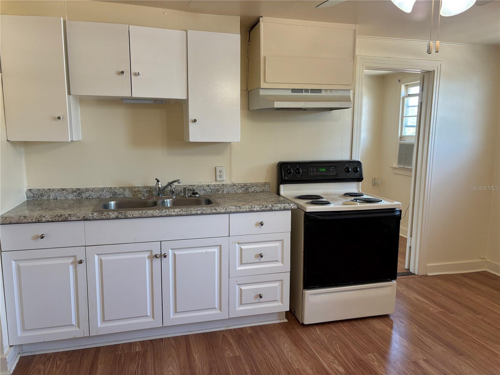 507 CLEVELAND AVE SW #2, LARGO, FL, 33770