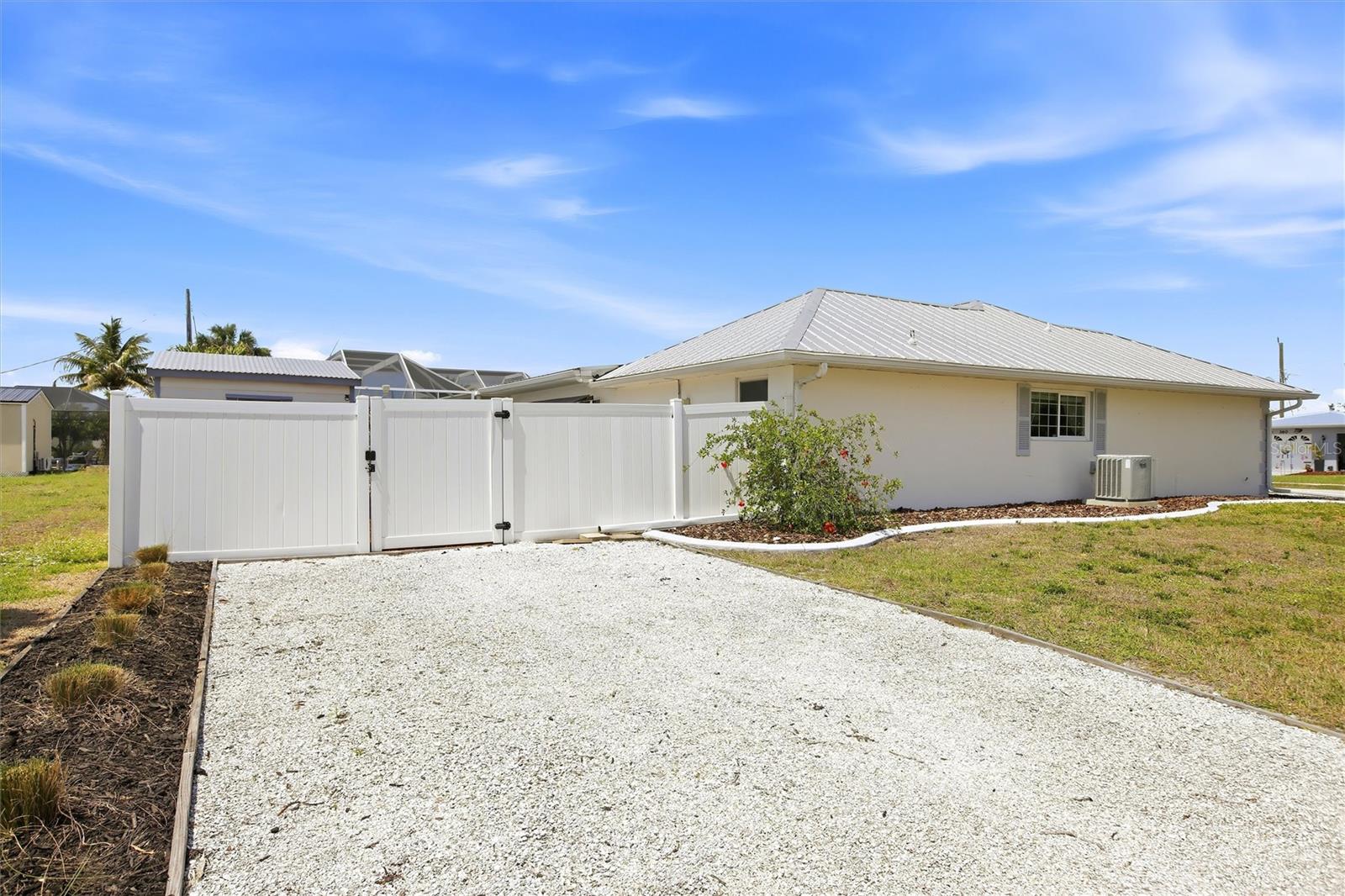 361 WHERLEY AVE SE, PORT CHARLOTTE, FL, 33952