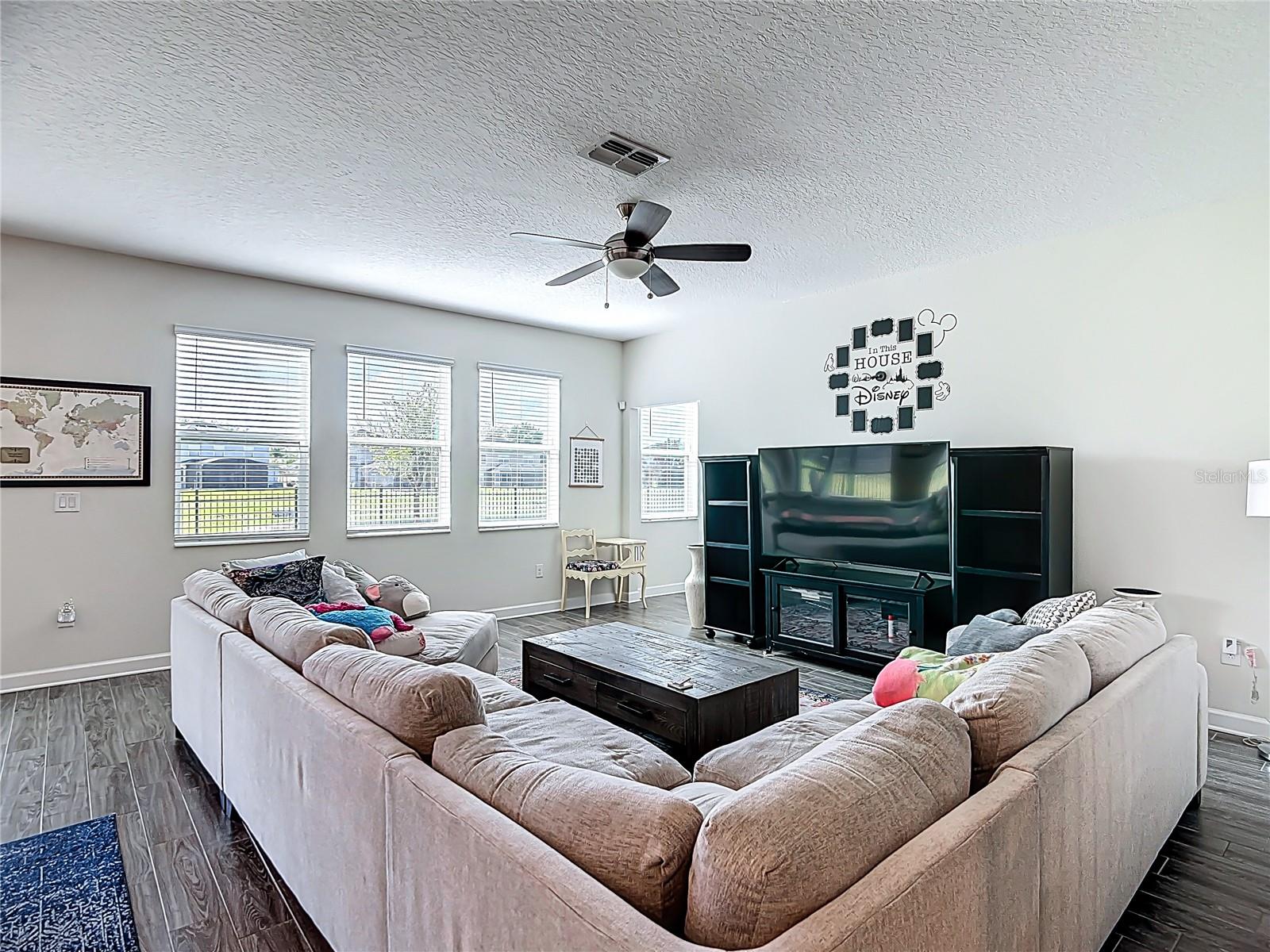 460 BRUNSWICK DR, DAVENPORT, FL, 33837