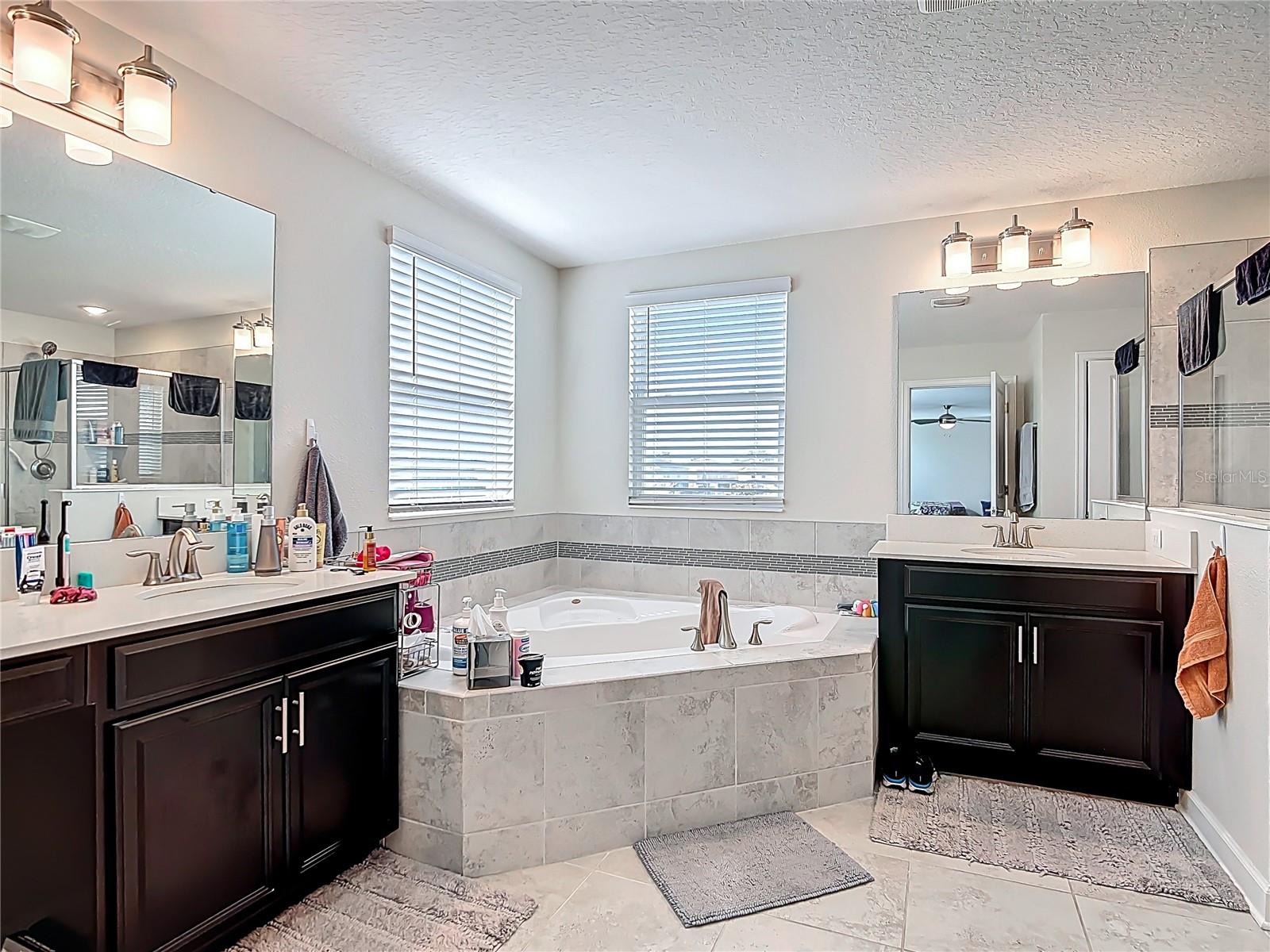 460 BRUNSWICK DR, DAVENPORT, FL, 33837