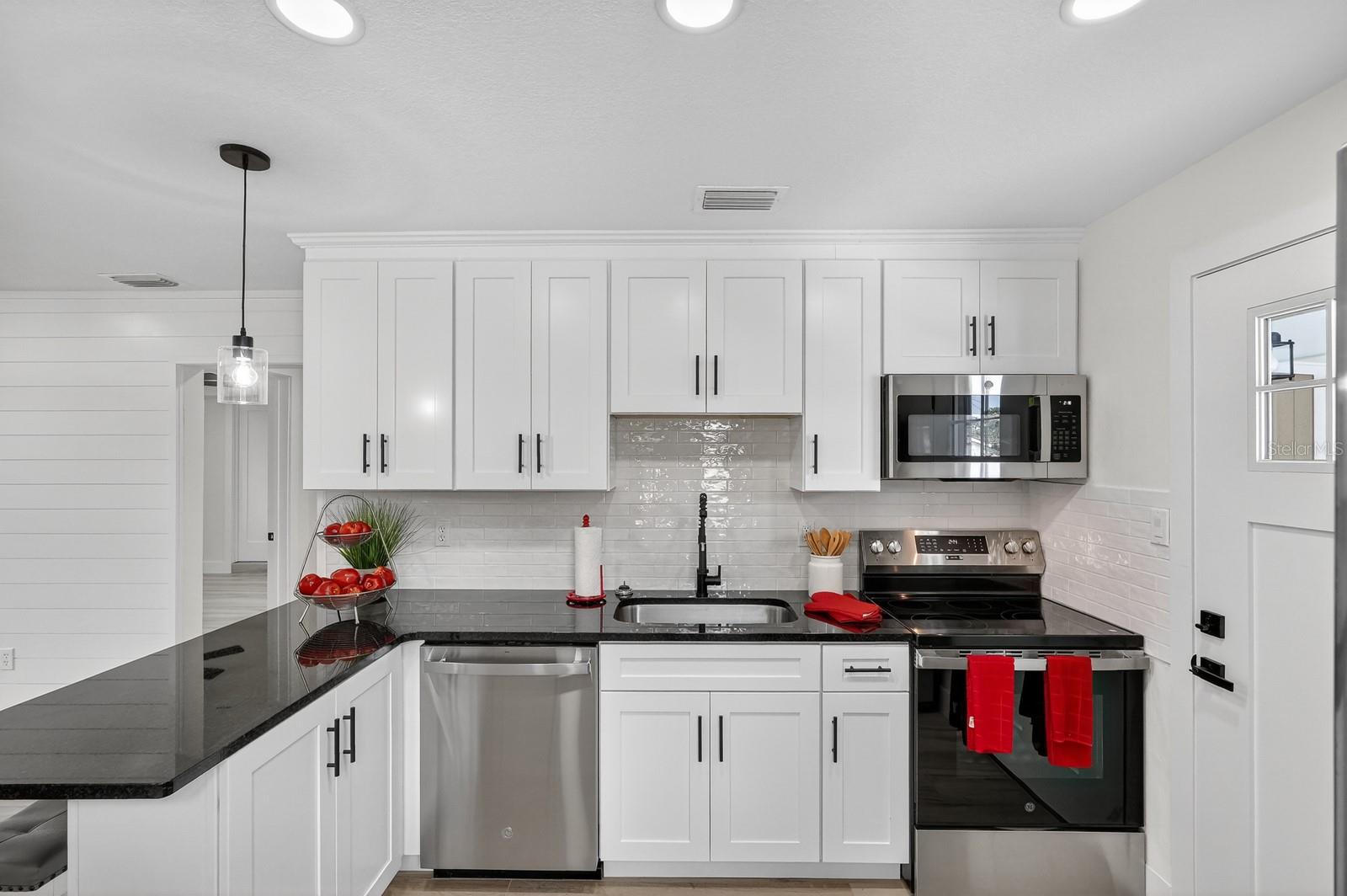 553 CALHOUN ST, SOUTH DAYTONA, FL, 32119