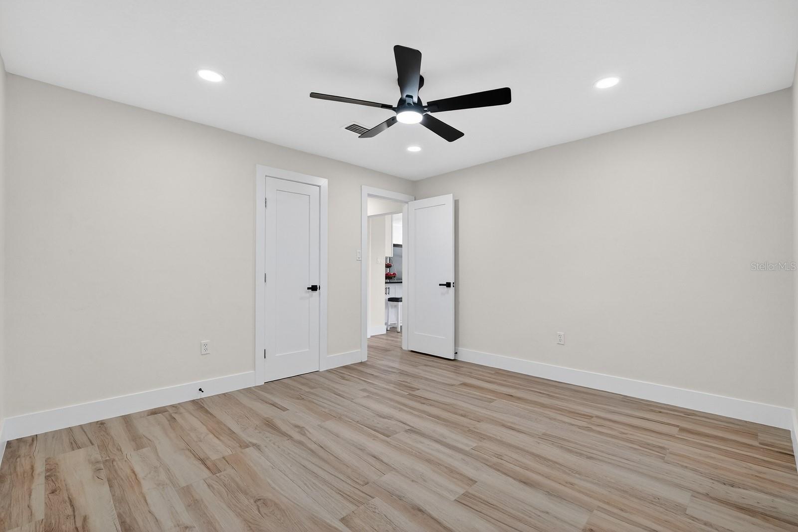 553 CALHOUN ST, SOUTH DAYTONA, FL, 32119