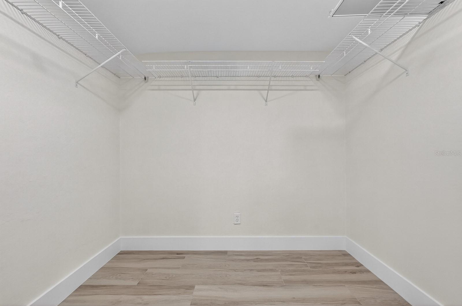 553 CALHOUN ST, SOUTH DAYTONA, FL, 32119