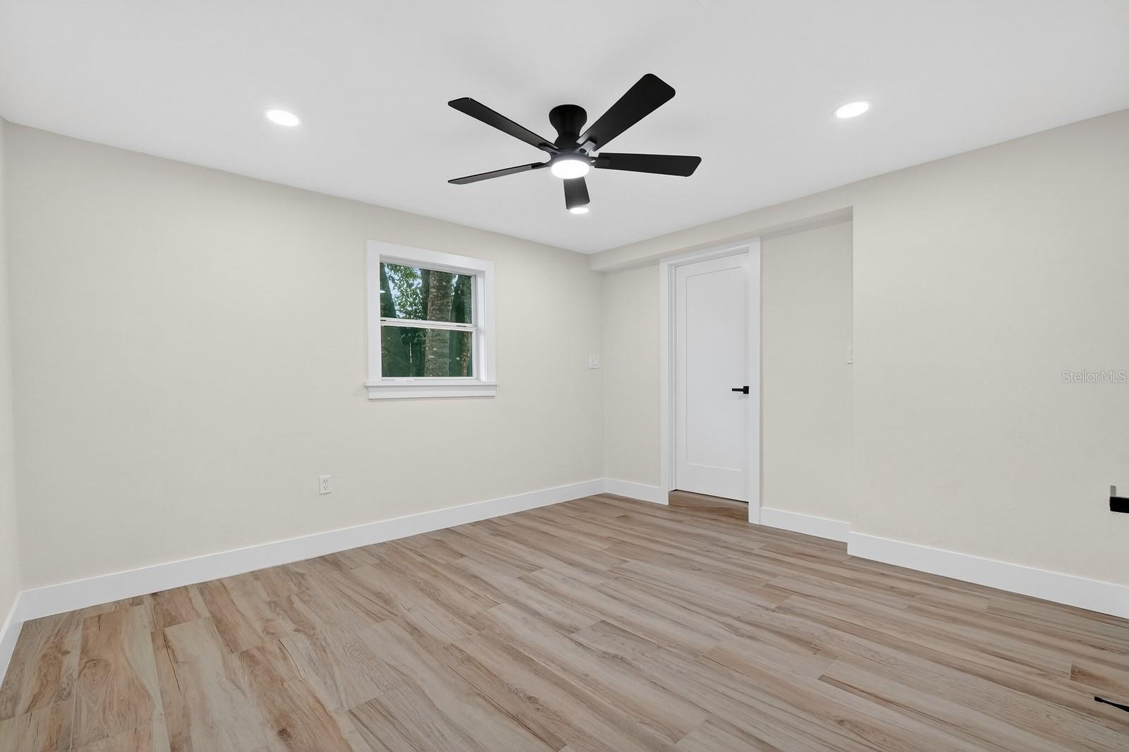 553 CALHOUN ST, SOUTH DAYTONA, FL, 32119