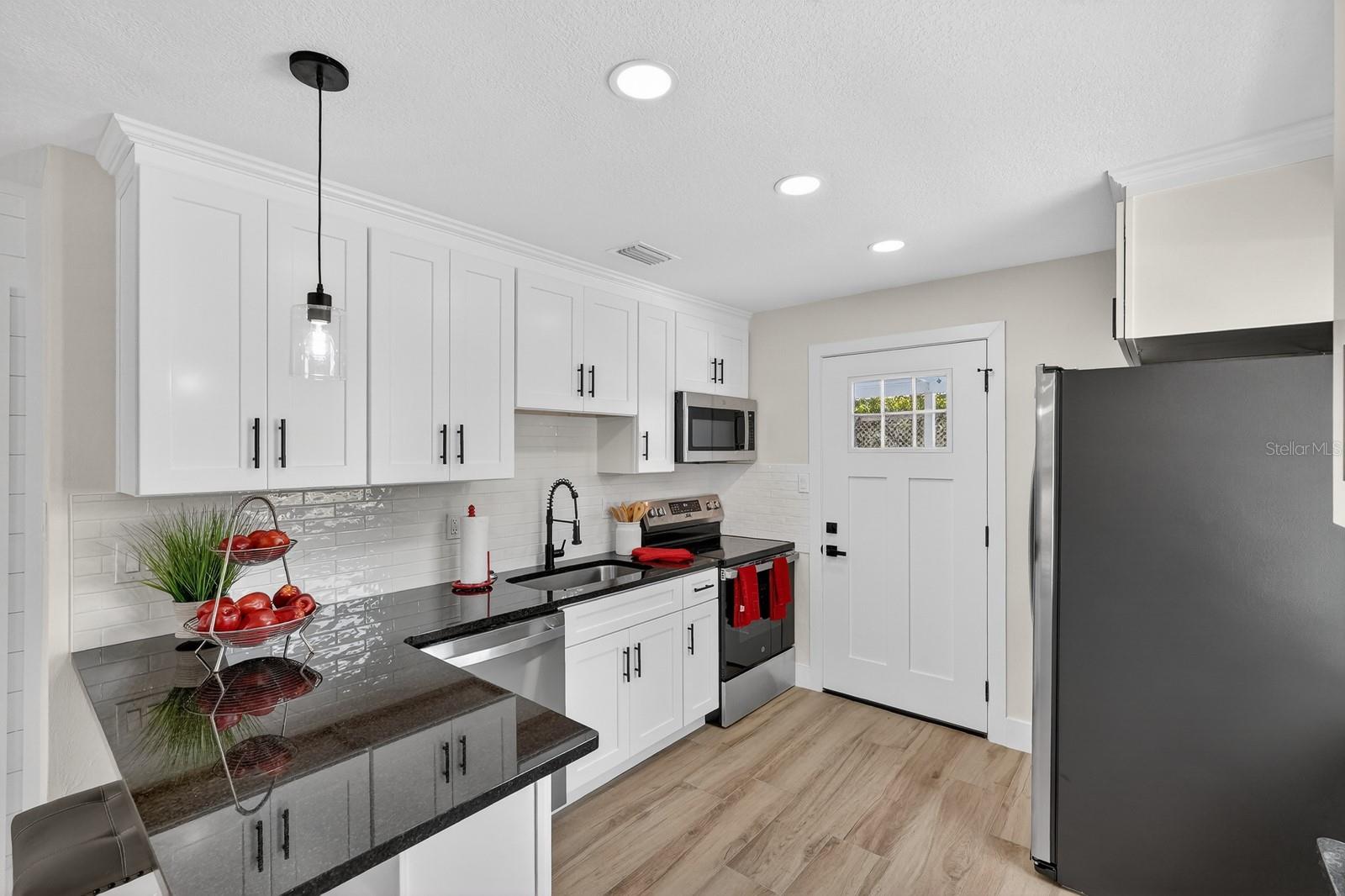 553 CALHOUN ST, SOUTH DAYTONA, FL, 32119