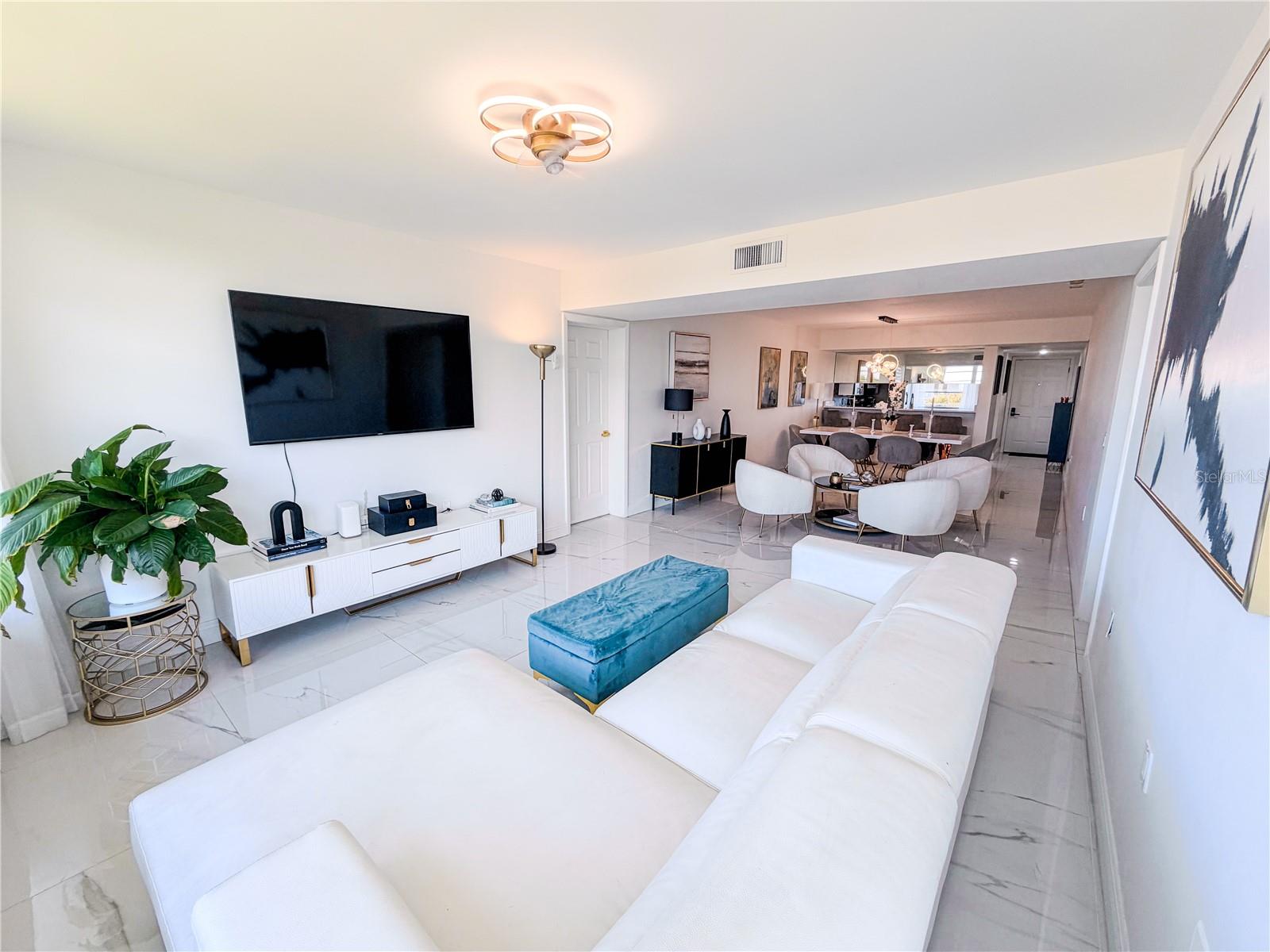 3635 WHITEHALL DR #401, WEST PALM BEACH, FL, 33401