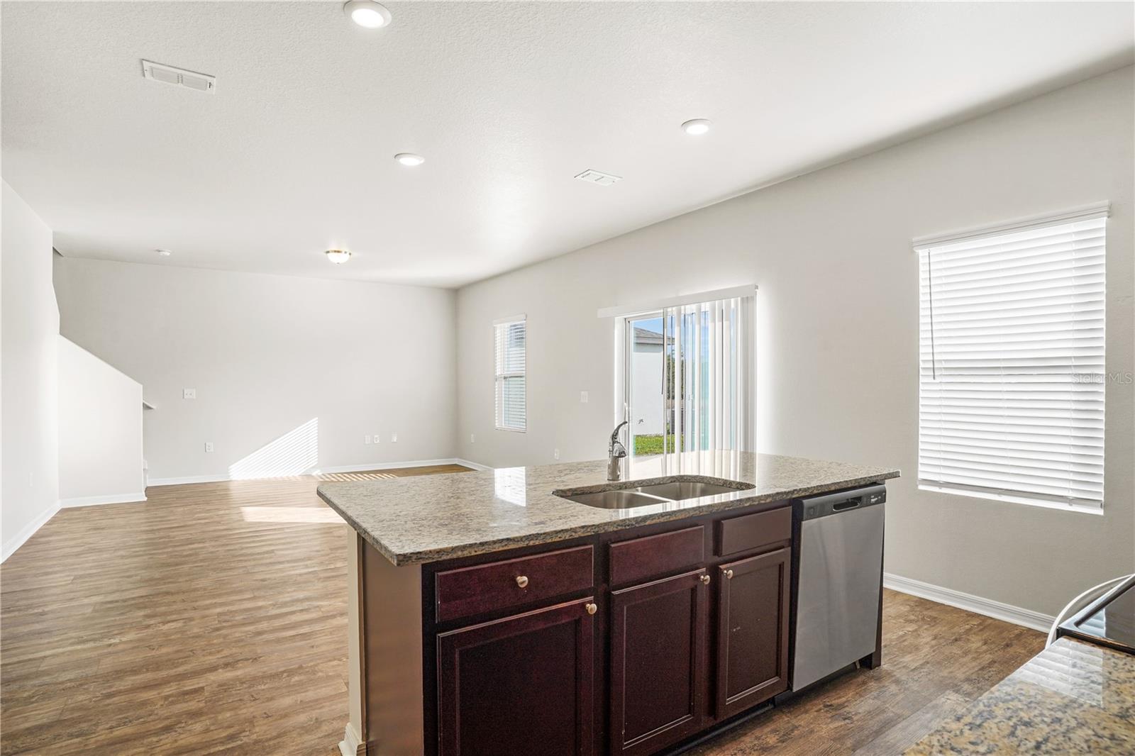 2835 NEVERLAND DR, NEW SMYRNA BEACH, FL, 32168