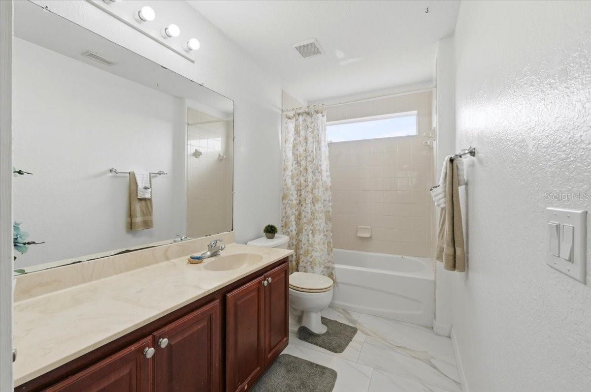 8253 PEAK AVE, LAKELAND, FL, 33810