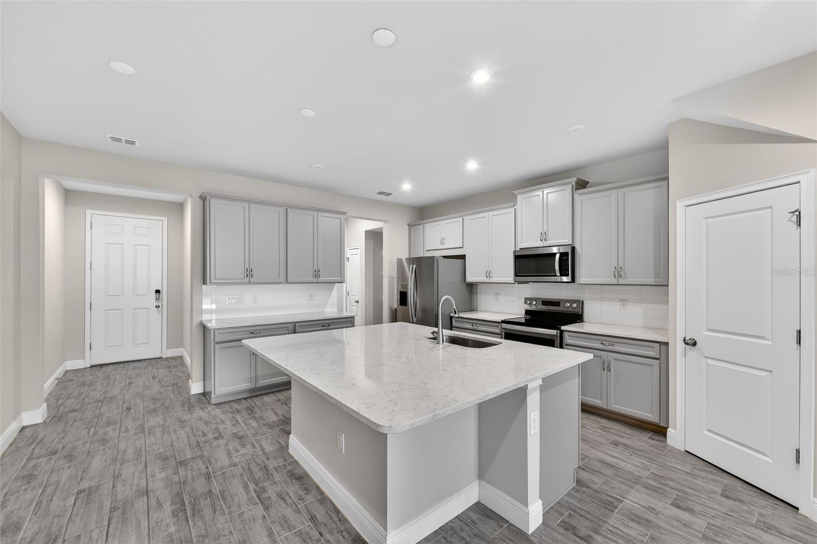 6050 GRAND SONATA AVE, LUTZ, FL, 33558