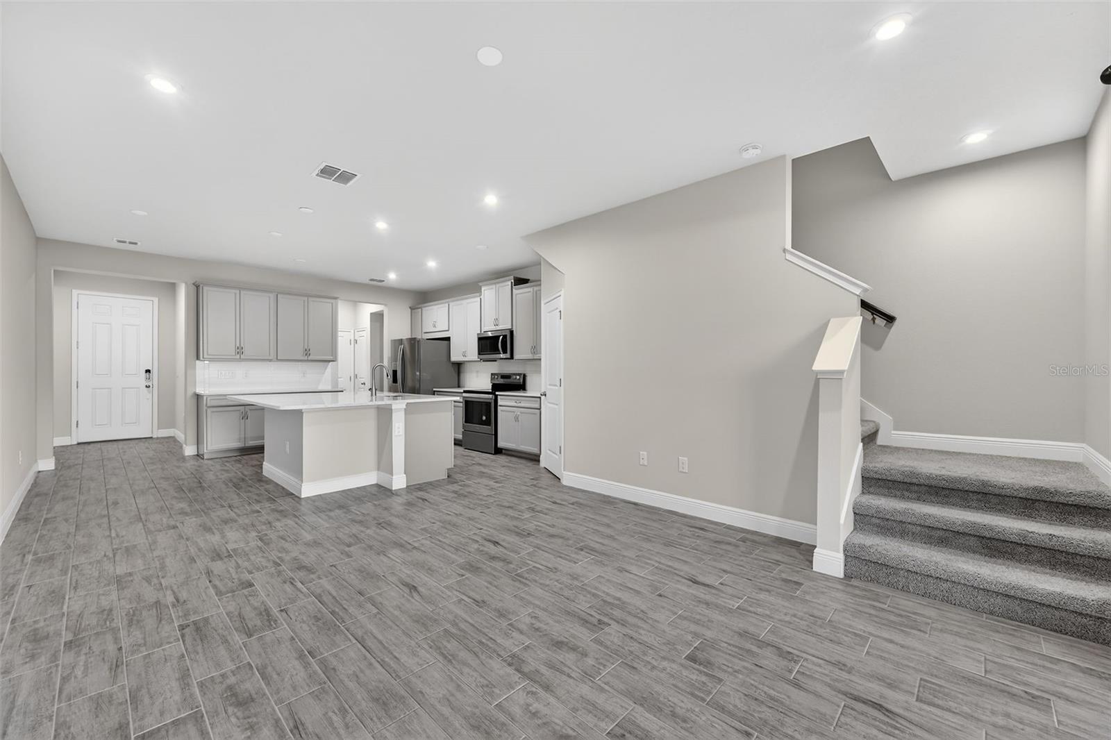 6050 GRAND SONATA AVE, LUTZ, FL, 33558