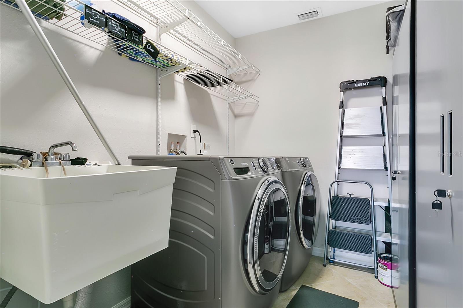 2522 EVERGREEN DR, EDGEWATER, FL, 32141