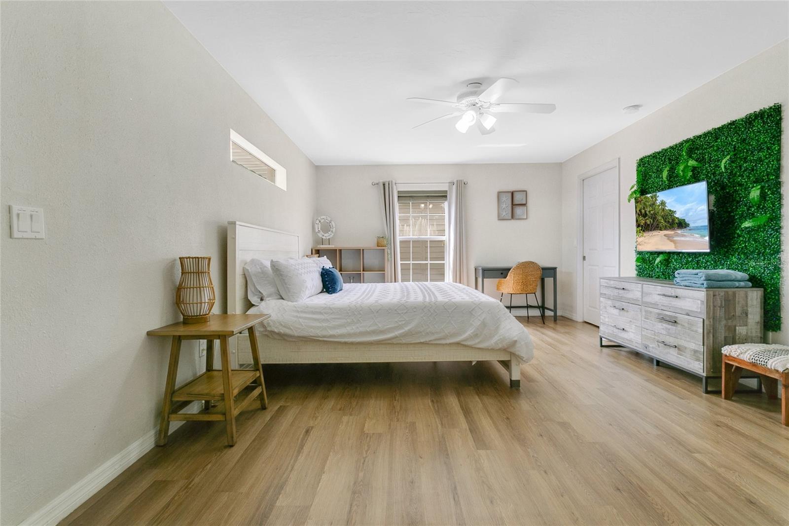 2522 EVERGREEN DR, EDGEWATER, FL, 32141