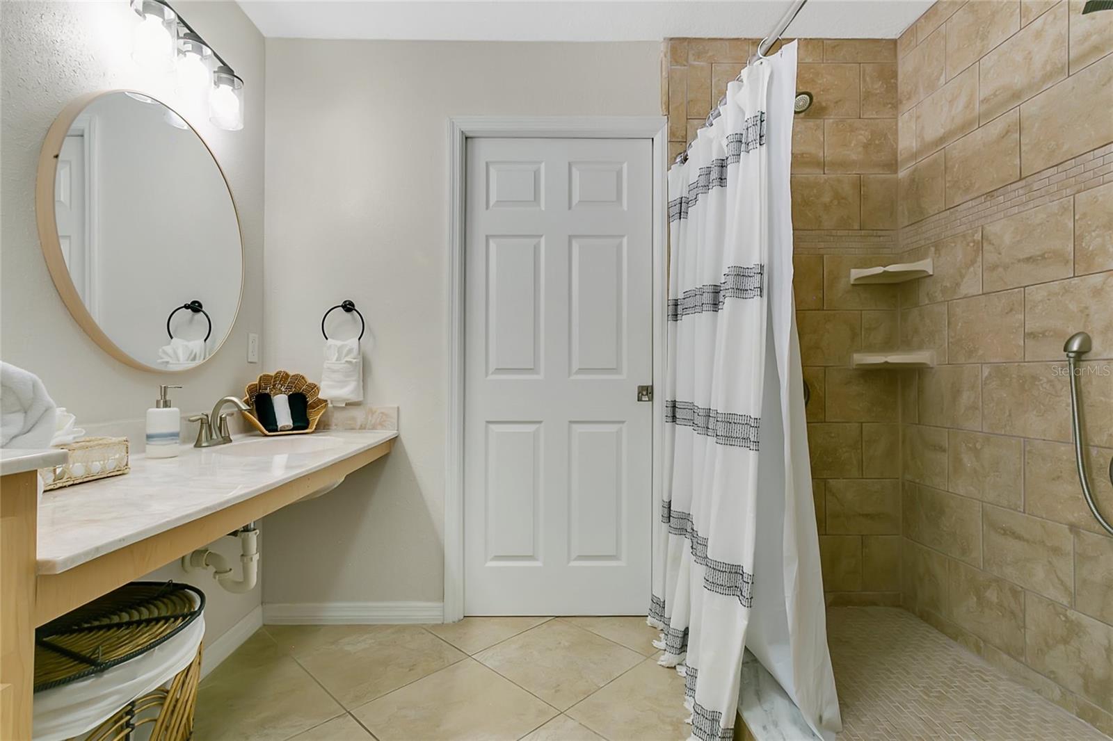 2522 EVERGREEN DR, EDGEWATER, FL, 32141