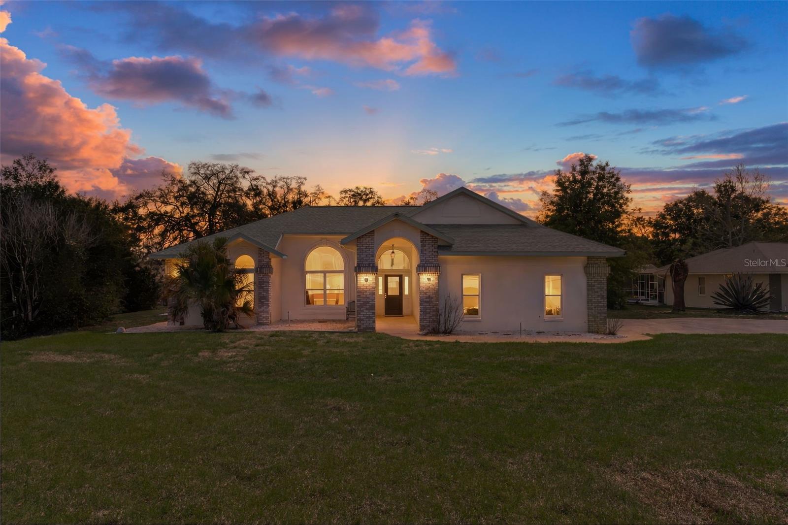 199 N CRYSTAL MEADOW PATH, LECANTO, FL, 34461