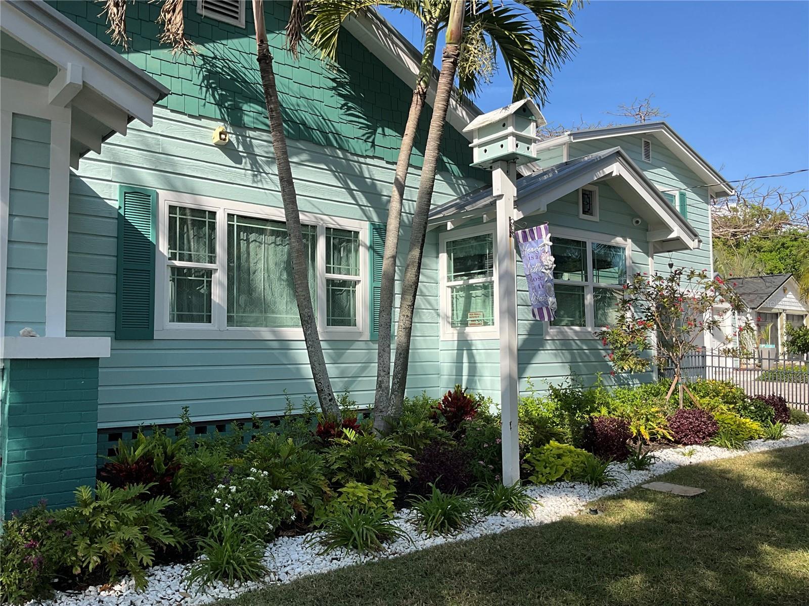 Here is the front of ole beauty 1935 Bungalow