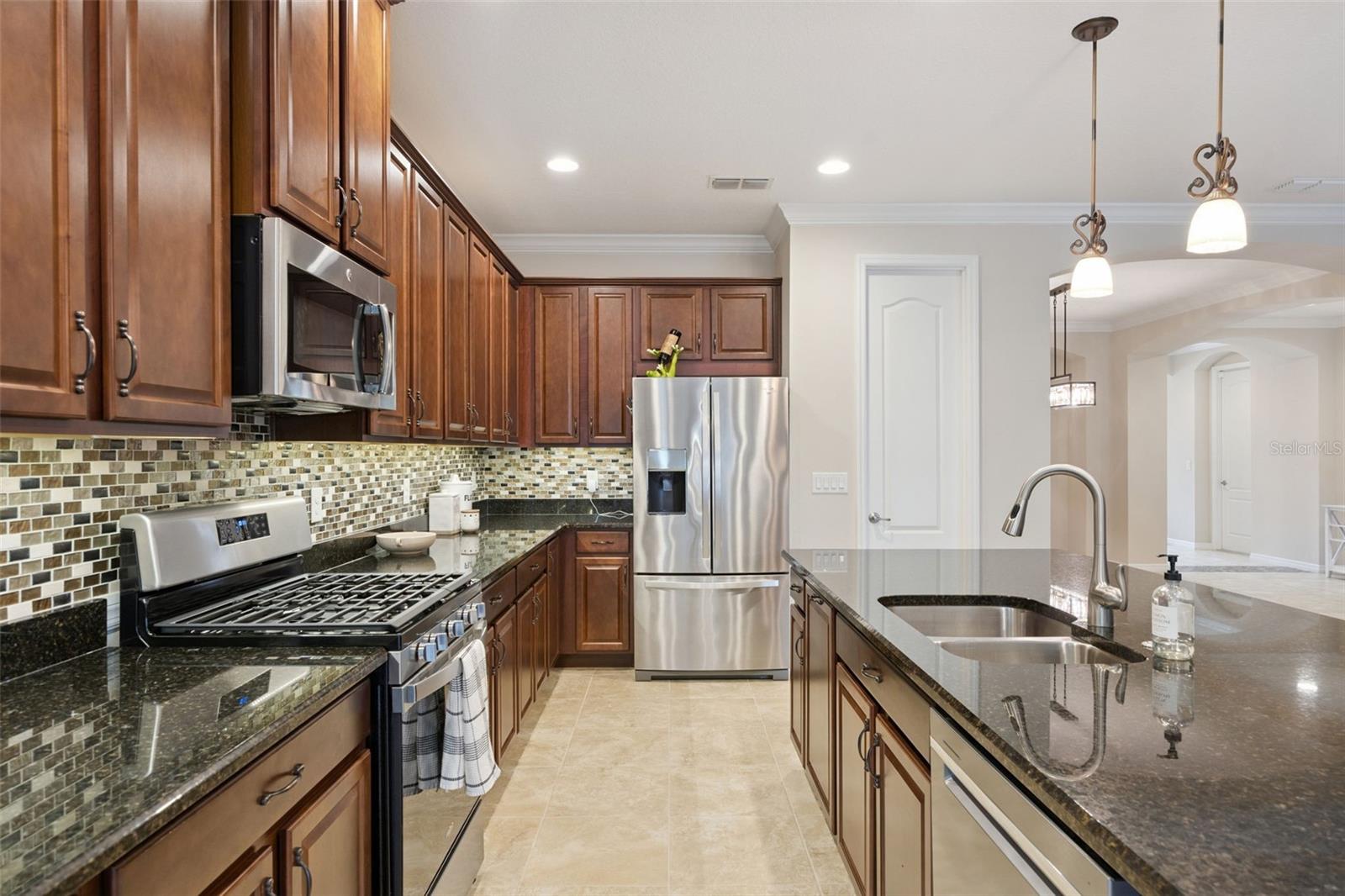 588 AUTUMN ASH DR, CLERMONT, FL, 34715