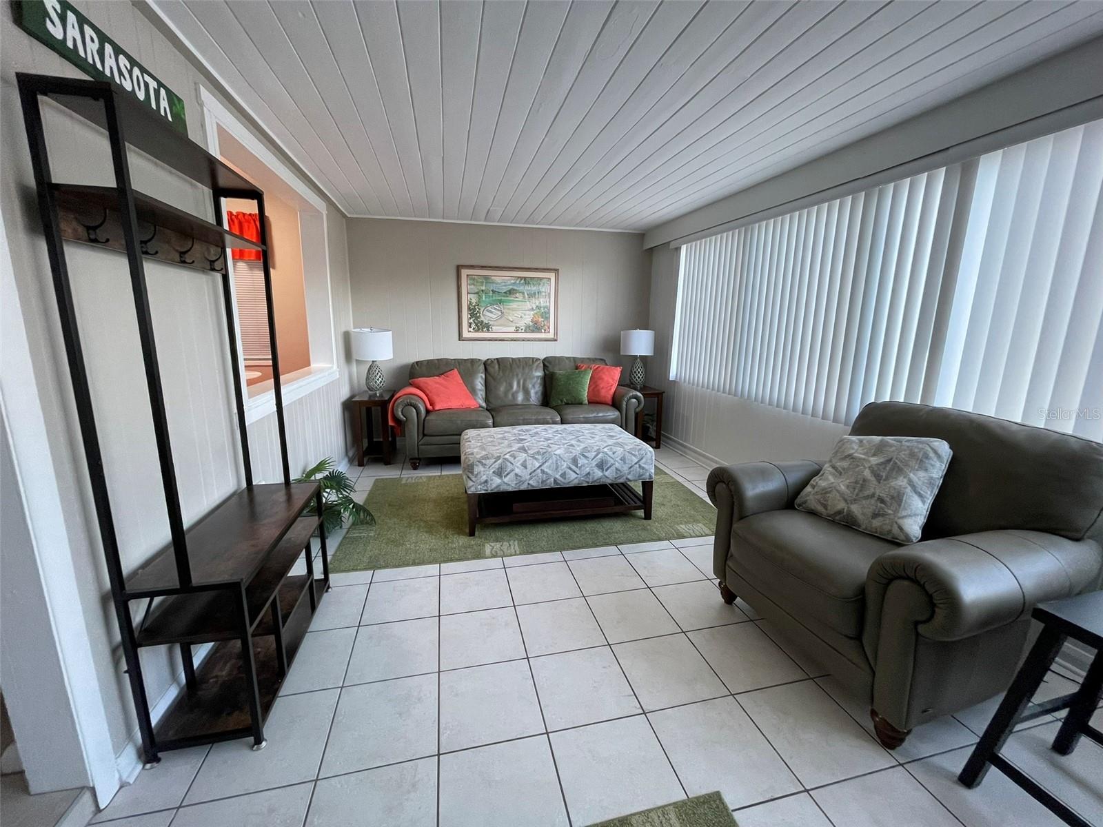 828 S TUTTLE AVE #A, SARASOTA, FL, 34237