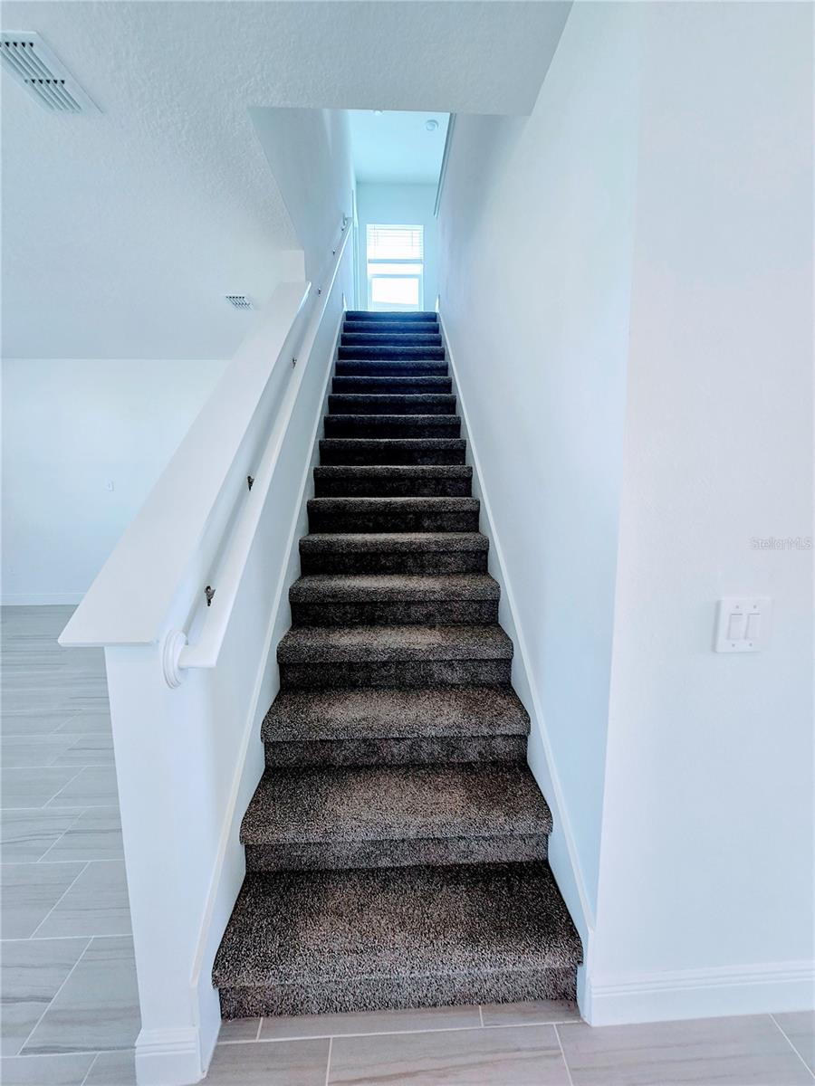 2232 HEN ROAD, MINNEOLA, FL, 34715