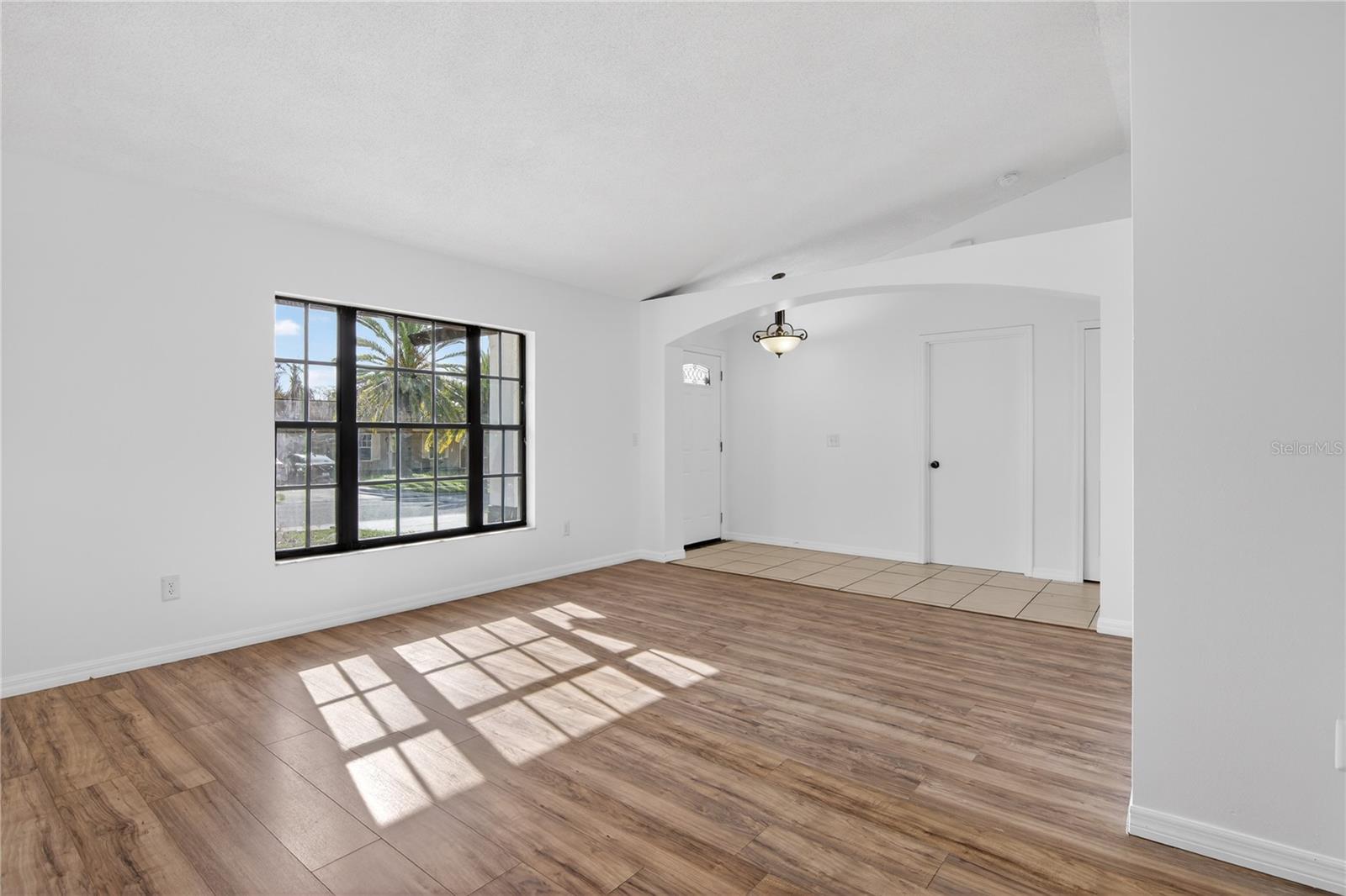 2075 HEDGEROW CIR, OCOEE, FL, 34761