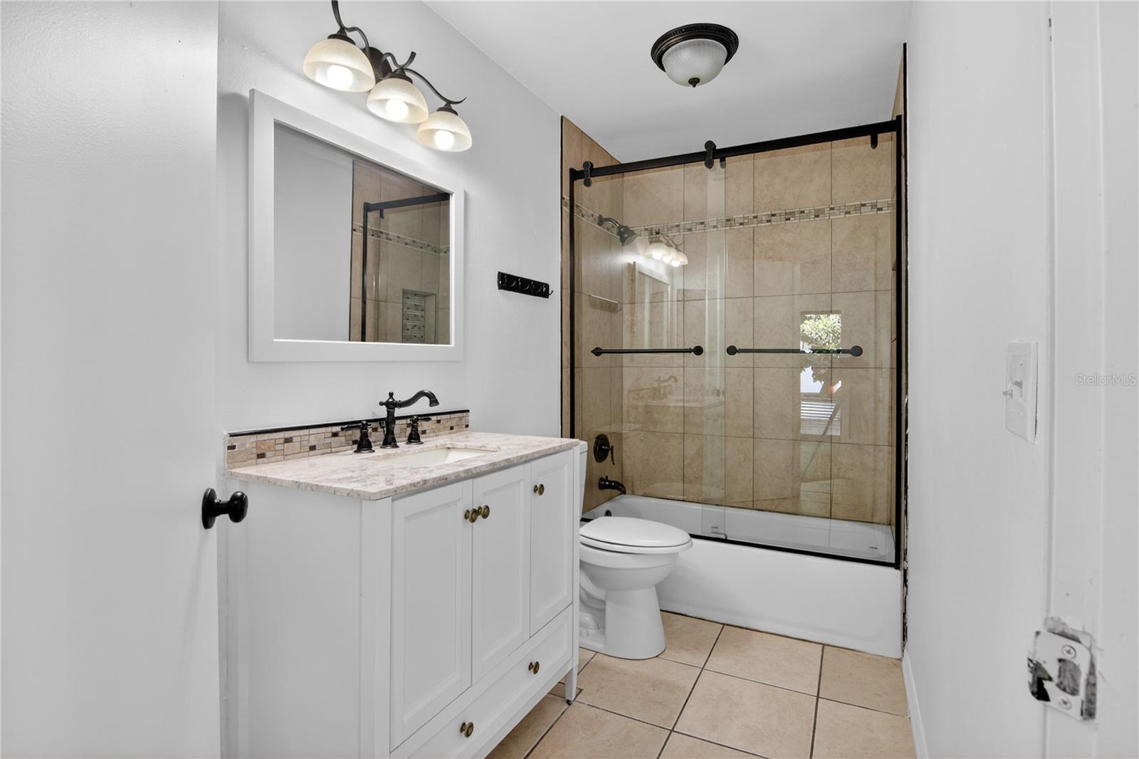 2075 HEDGEROW CIR, OCOEE, FL, 34761